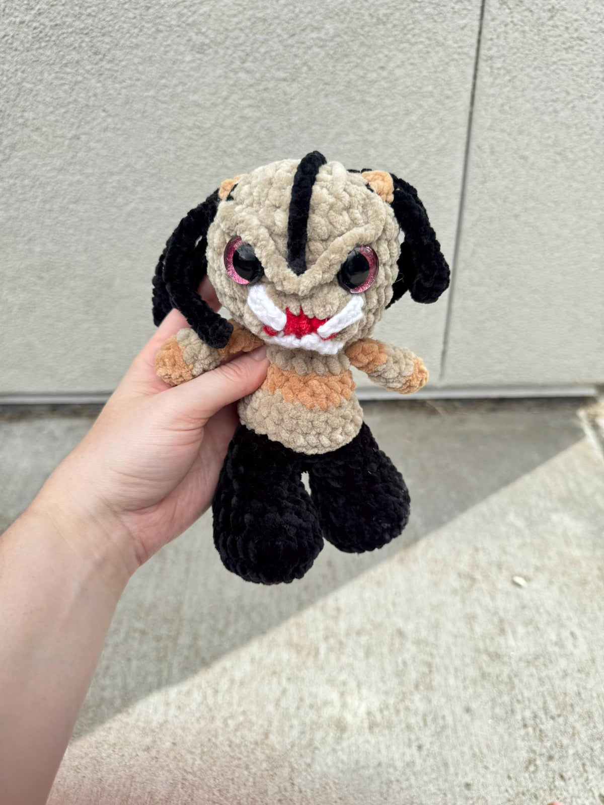 Handmade Crochet Alien Monster Hunter Plush | 7 Inch Spooky Monster | Chenille Yarn Halloween Decor | Horror Movie Character Plushie