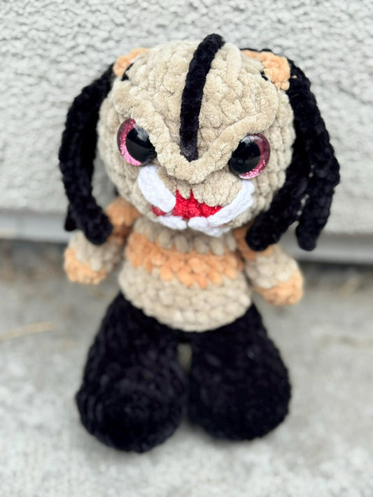 Handmade Crochet Alien Monster Hunter Plush | 7 Inch Spooky Monster | Chenille Yarn Halloween Decor | Horror Movie Character Plushie