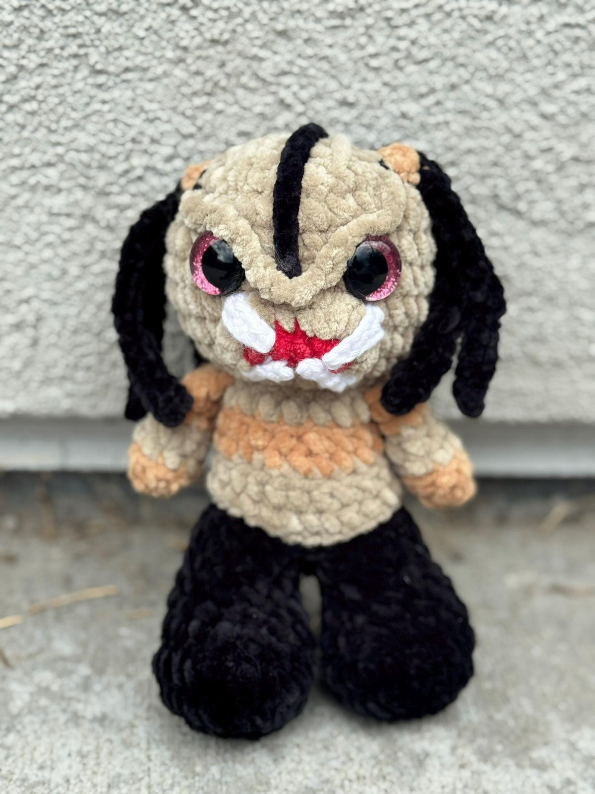 Handmade Crochet Alien Monster Hunter Plush | 7 Inch Spooky Monster | Chenille Yarn Halloween Decor | Horror Movie Character Plushie