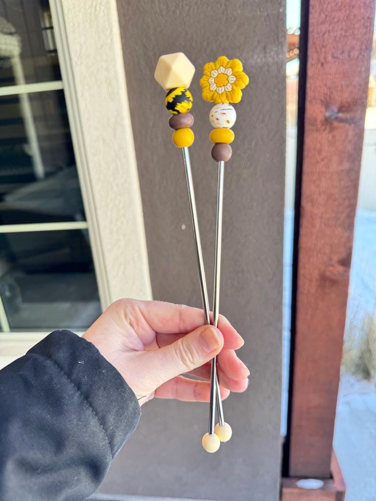 Pair of 10" Flower Amigurumi Sewing Sticks: Crochet Plushie Aids | Crochet Plushie Knitting Needles | Floral Ami Sticks | Retro Flowers